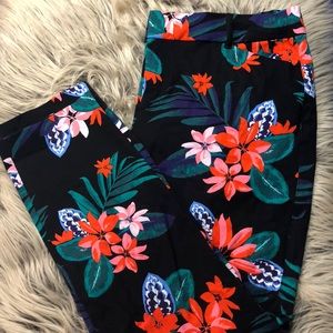Old Navy Floral Print Pixie Chino’s